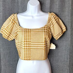 NWT- ALTAR'D STATE Cropped Top